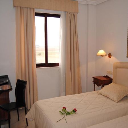 Cristina-Enea Hotel Valdeganga Kamer foto
