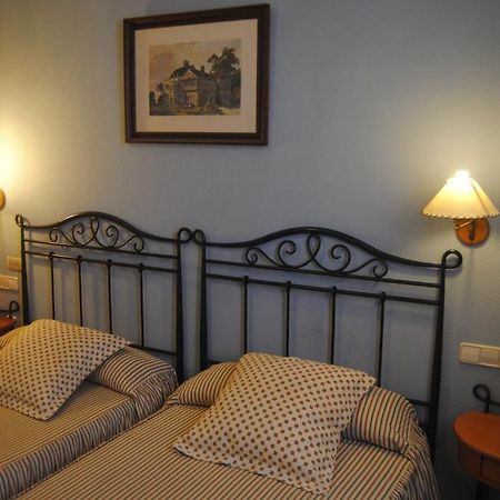 Cristina-Enea Hotel Valdeganga Kamer foto