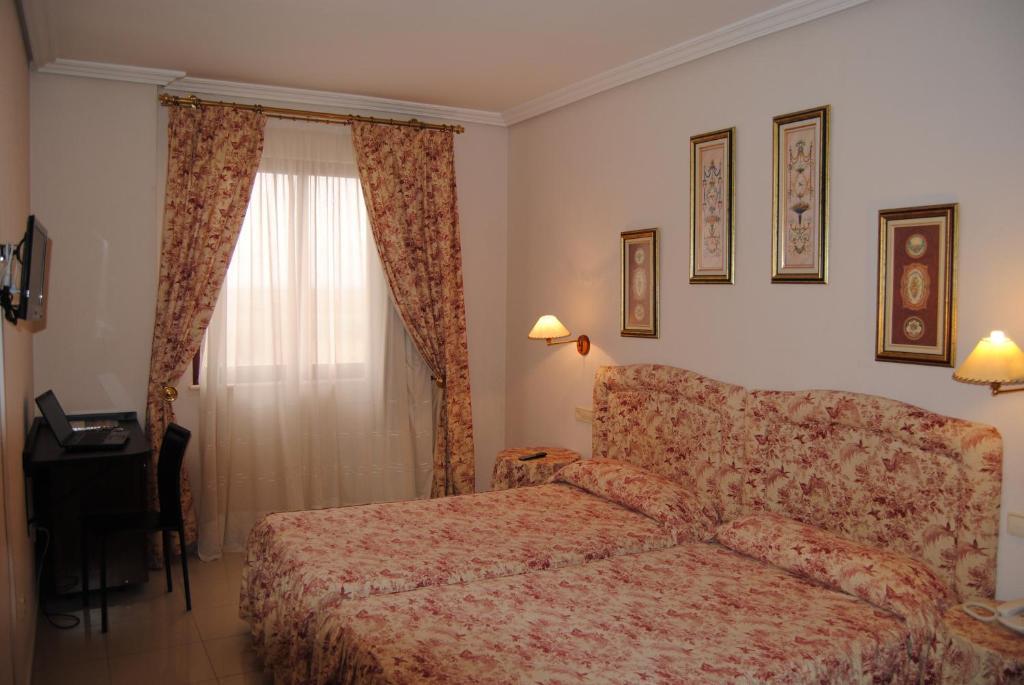Cristina-Enea Hotel Valdeganga Kamer foto